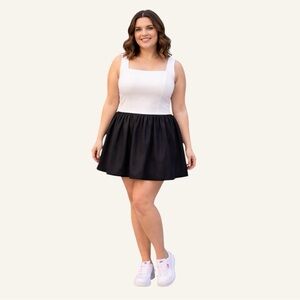 Antonio Melani Active Black& White Bubble Hem Athletic Dress XL Two Pockets NWT